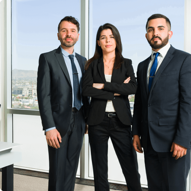 3 asesores de legal global consulting